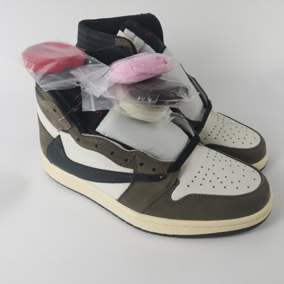 Jordan 1 Retro High Travis Scott main image 8